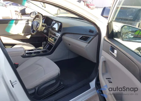 2016 Hyundai Sonata z USA, uszkodzony, nr VIN 5NPE24AFXGH418525